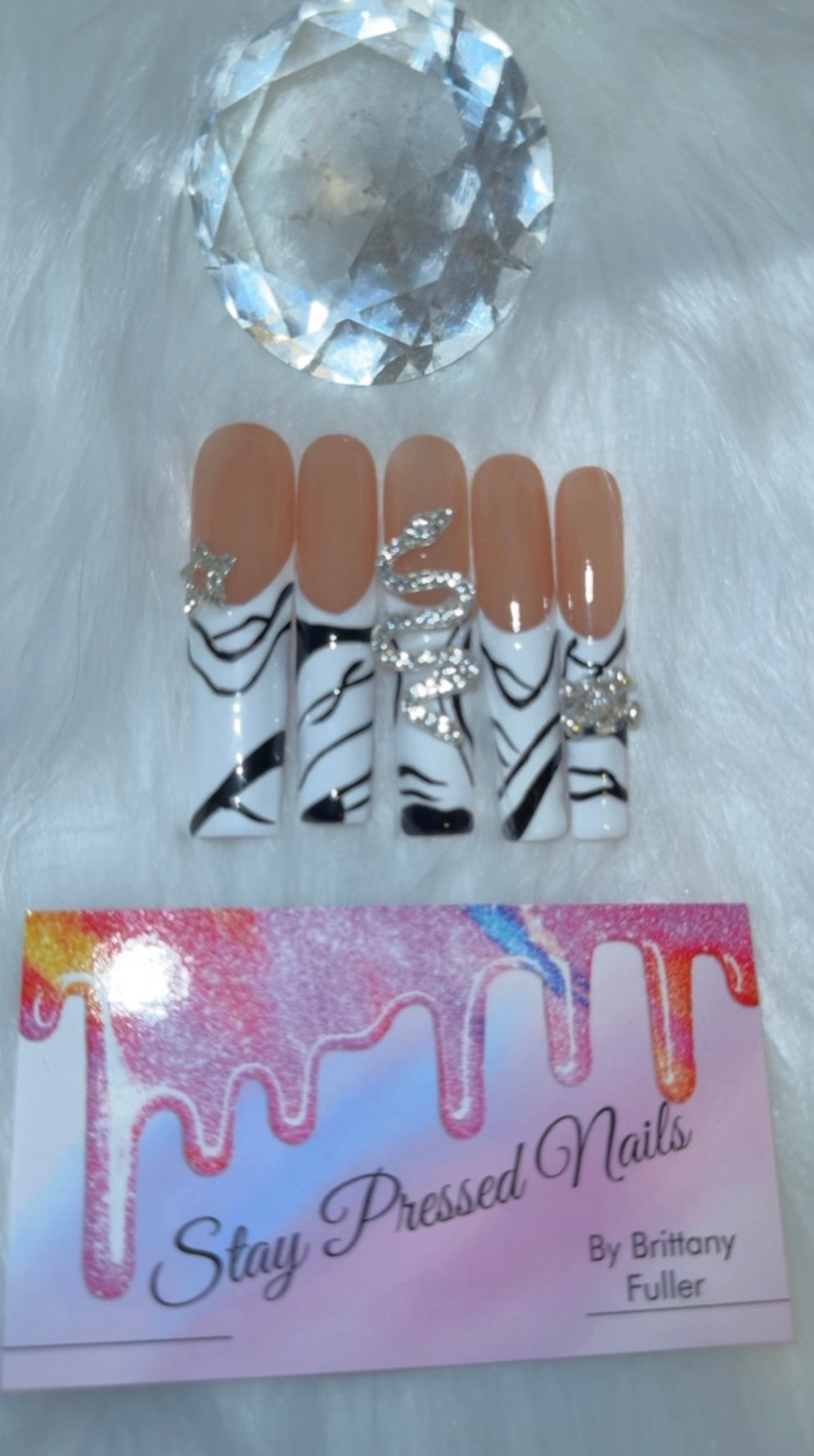 Black & White Hiss 🐍 Press On Nails Size Large
