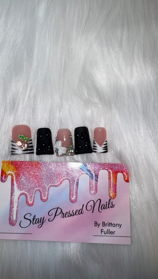 Black & White Duck Zebra Cherry Press On Nails Size Medium