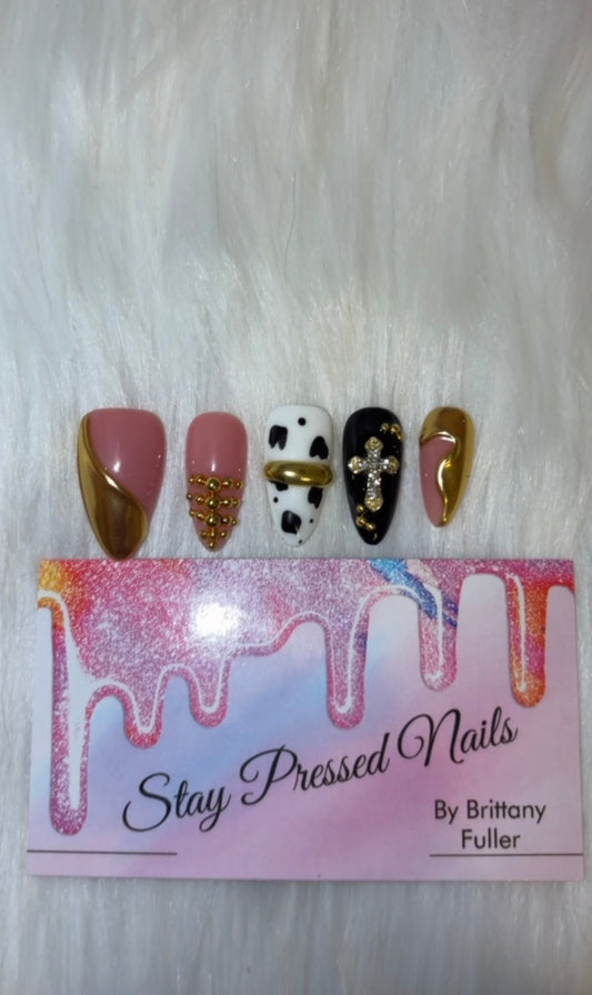 Almond Spotted Bangle Press on Nails size Large