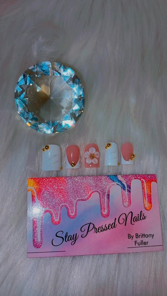 White & Gold Beaded Press On Nails Size Medium