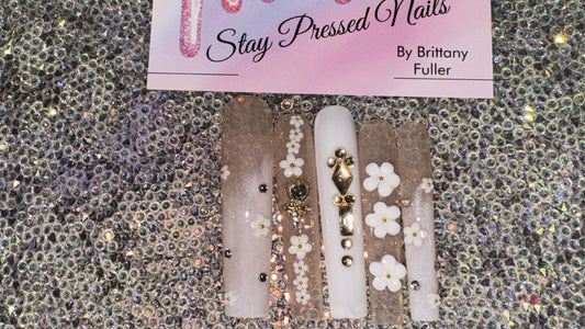 Sheer Nude Ombre Flower Press On Nails SIZE MEDIUM