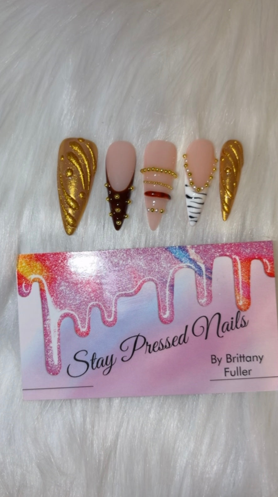 Bangle Stiletto Gold Press On Nails Size Large